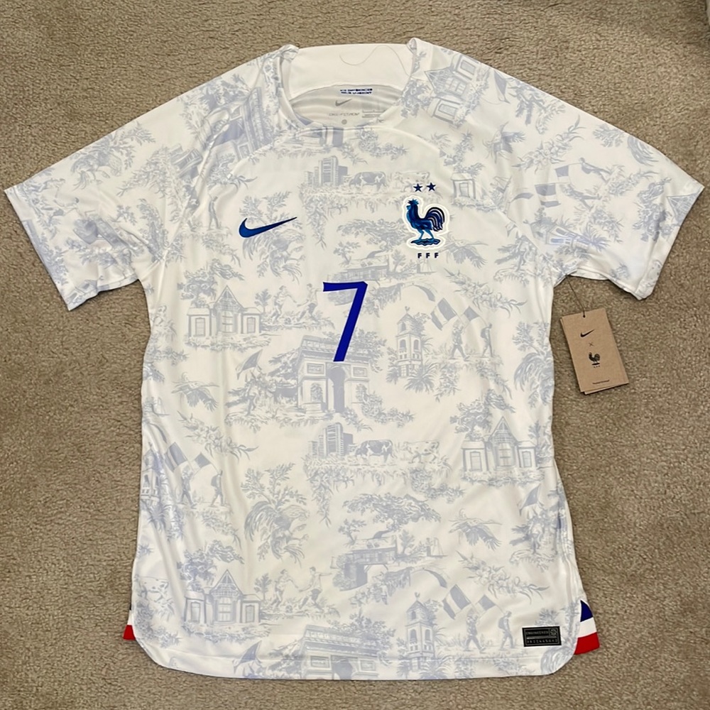 Men's Nike Griezmann France Away Jersey 2022 size L brand new with tag - Picture 1 of 7